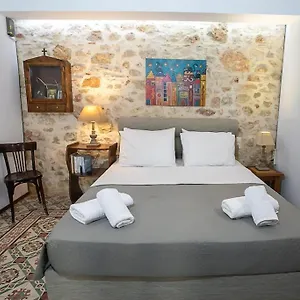 Malama's Maisonette At The Historic Center Appartement